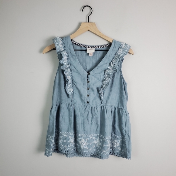 Knox Rose Women's Flutter Sleeveless Embroidered V-Neck Blouse Medium - Picture 2 of 7